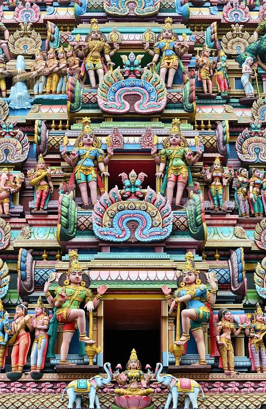 Sri Kandaswamy Kovil - gopuram金字塔细节，马来西亚吉隆坡